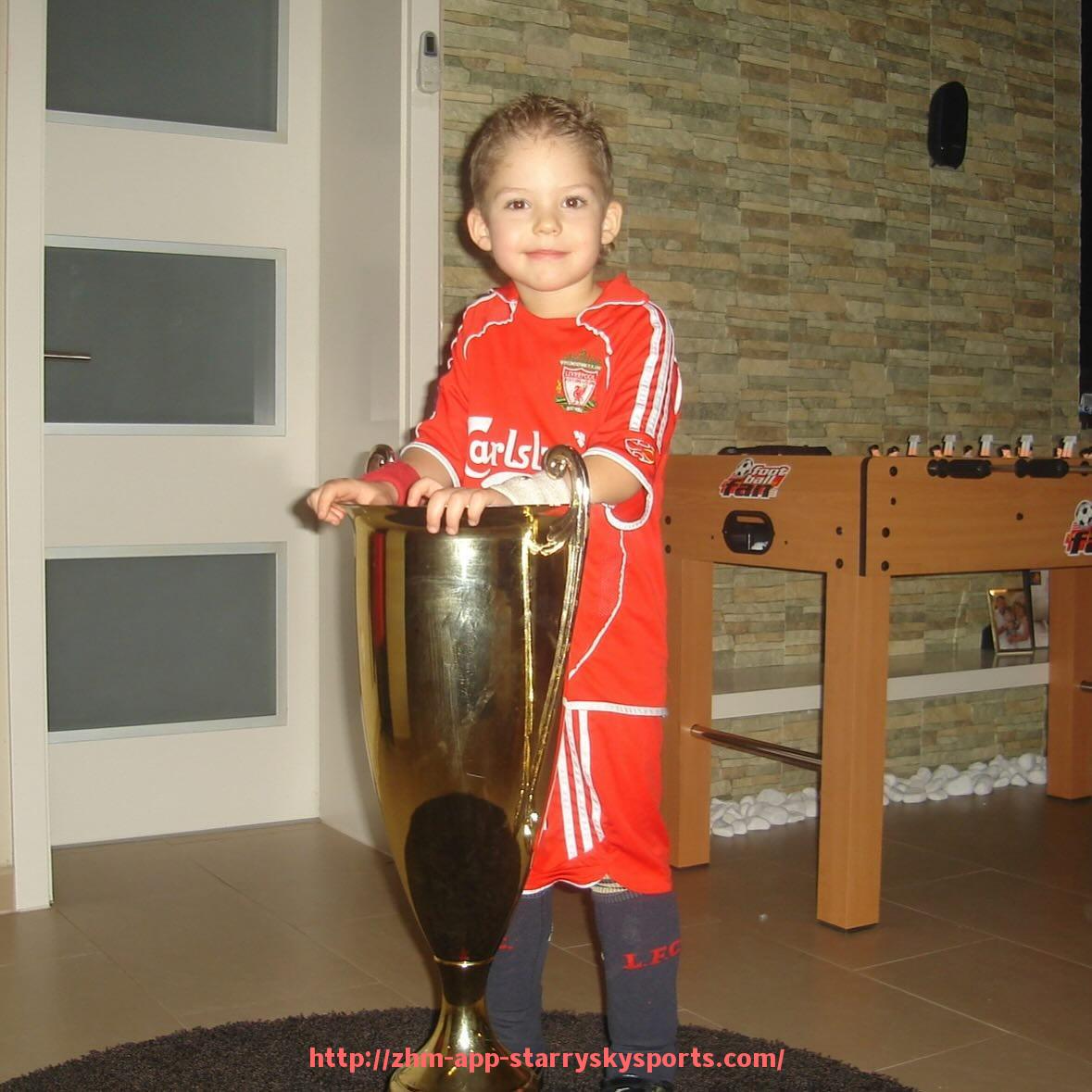 星空体育app-法甲外援适应性研究及对球队整体战术的影响