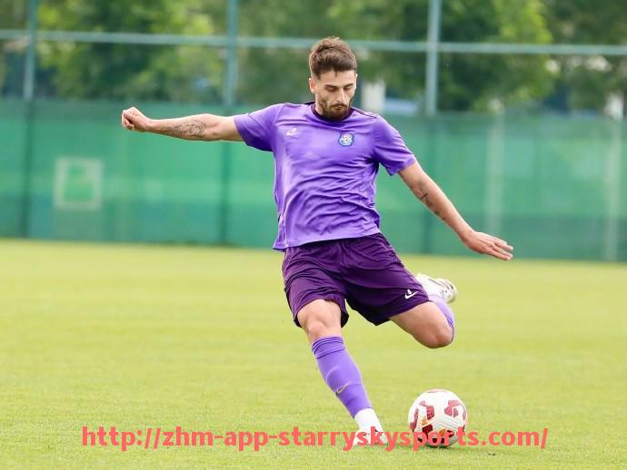 星空体育app-英超各球队球迷排名与球迷文化研究